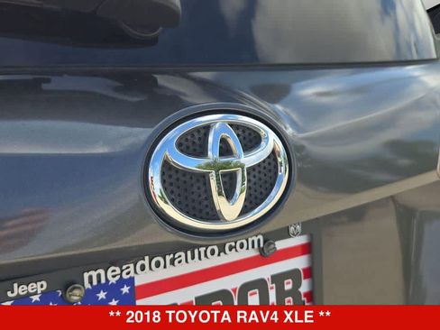 Used 2018 Toyota RAV4 XLE FWD image 11
