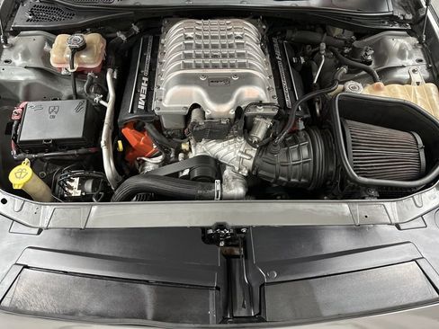 Used 2019 Dodge Challenger SRT Hellcat RWD image 35