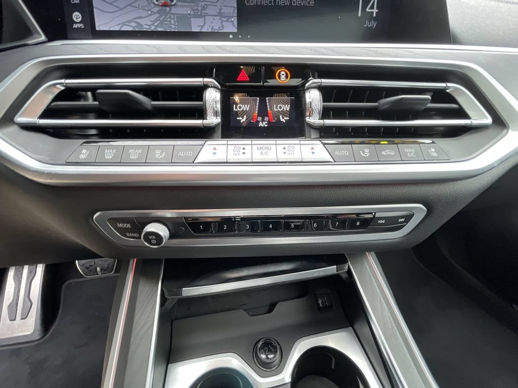 Used 2022 BMW X7 xDrive40i w/ M Sport Package AWD/4WD image 35
