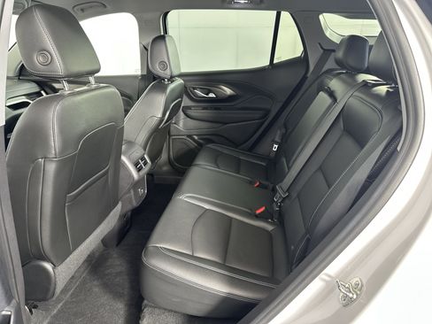 Certified 2024 GMC Terrain SLT image 7
