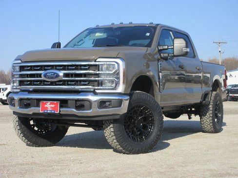 New 2026 Ford F250 XLT w/ XLT Premium Package AWD/4WD image 8