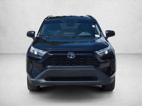 Used 2024 Toyota RAV4 LE AWD/4WD image 2