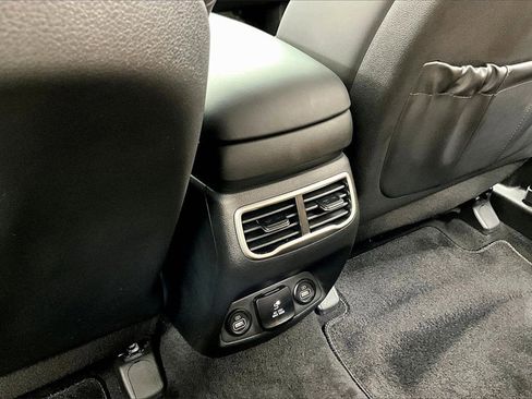 Used 2023 Hyundai Santa Fe Calligraphy image 33