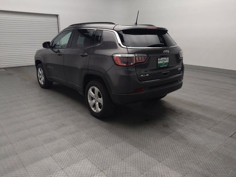 Used 2019 Jeep Compass Latitude w/ Cold Weather Group AWD/4WD image 5