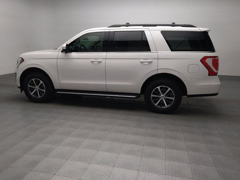 Used 2018 Ford Expedition XLT w/ Equipment Group 202A image 3