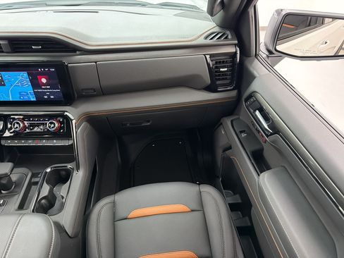 Used 2026 GMC Sierra 1500 AT4 w/ AT4 Premium Package AWD/4WD image 29