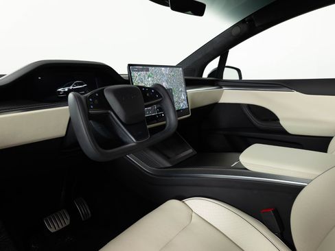Used 2024 Tesla Model X Plaid AWD/4WD image 12