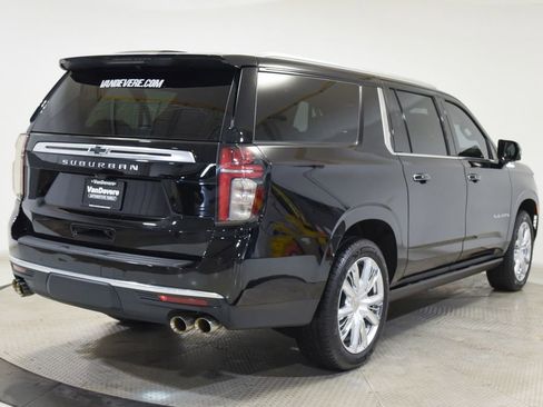 Used 2021 Chevrolet Suburban High Country image 11