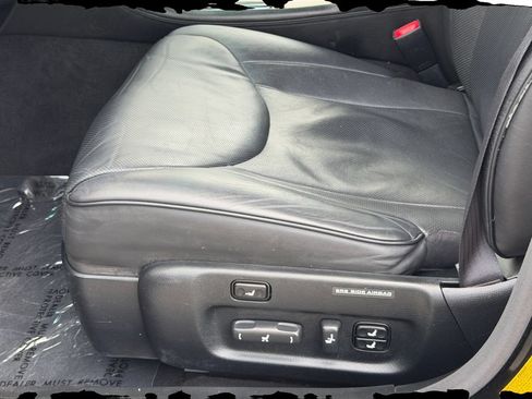 Used 2002 Lexus LS 430 w/ Custom Luxury Pkg RWD image 16