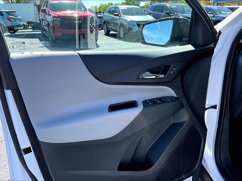 Certified 2024 Chevrolet Equinox LS w/ LS Convenience Package FWD image 18
