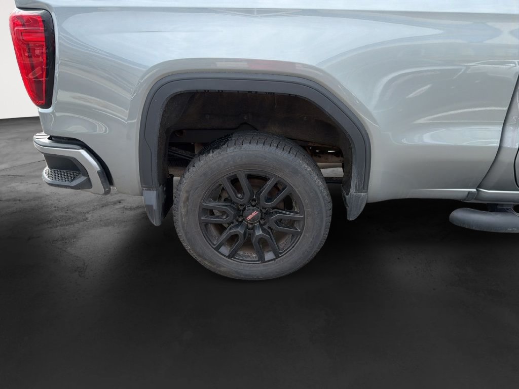 Used 2023 GMC Sierra 1500 Elevation w/ X31 Off-Road Package AWD/4WD image 12