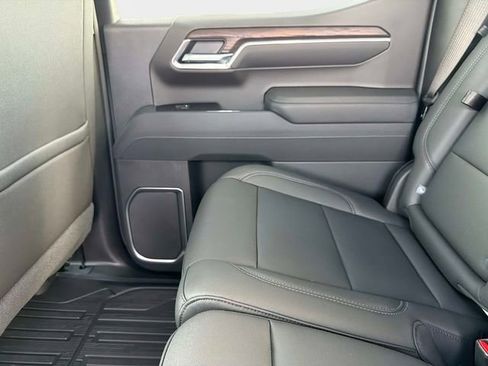 New 2026 GMC Sierra 1500 SLT w/ SLT Premium Package AWD/4WD image 14