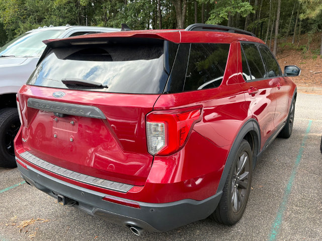 Used 2021 Ford Explorer XLT w/ Equipment Group 202A RWD image 12