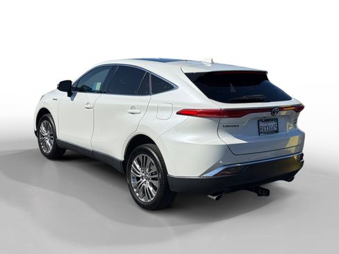 Used 2021 Toyota Venza Limited w/ Carpet Mat Package (TMS) AWD/4WD image 3