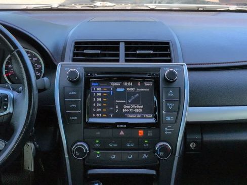Certified 2017 Toyota Camry SE w/ Moonroof Package FWD image 17