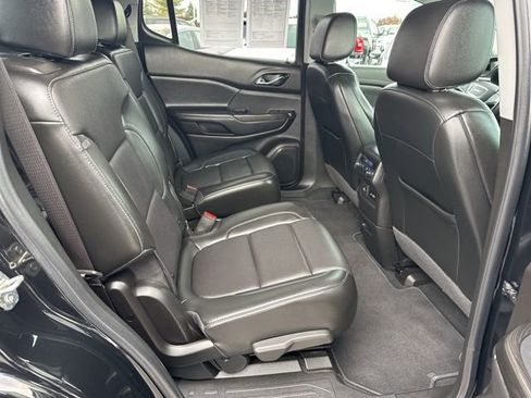 Used 2021 GMC Acadia SLT w/ Elevation Edition image 26