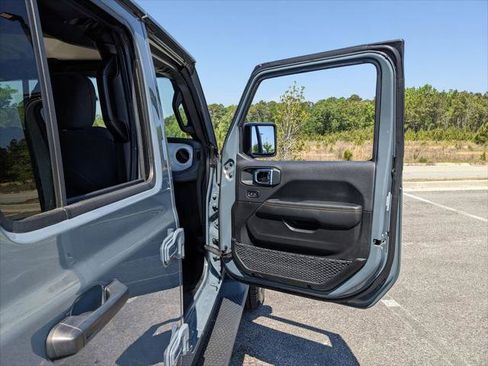 Certified 2025 Jeep Wrangler Unlimited Sahara AWD/4WD image 57