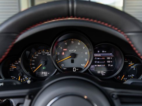 Used 2019 Porsche 911 GT3 image 28