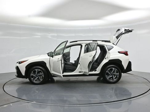 Used 2025 Subaru Crosstrek 2.0i Premium w/ Crosstrek Mirror Package AWD/4WD image 30
