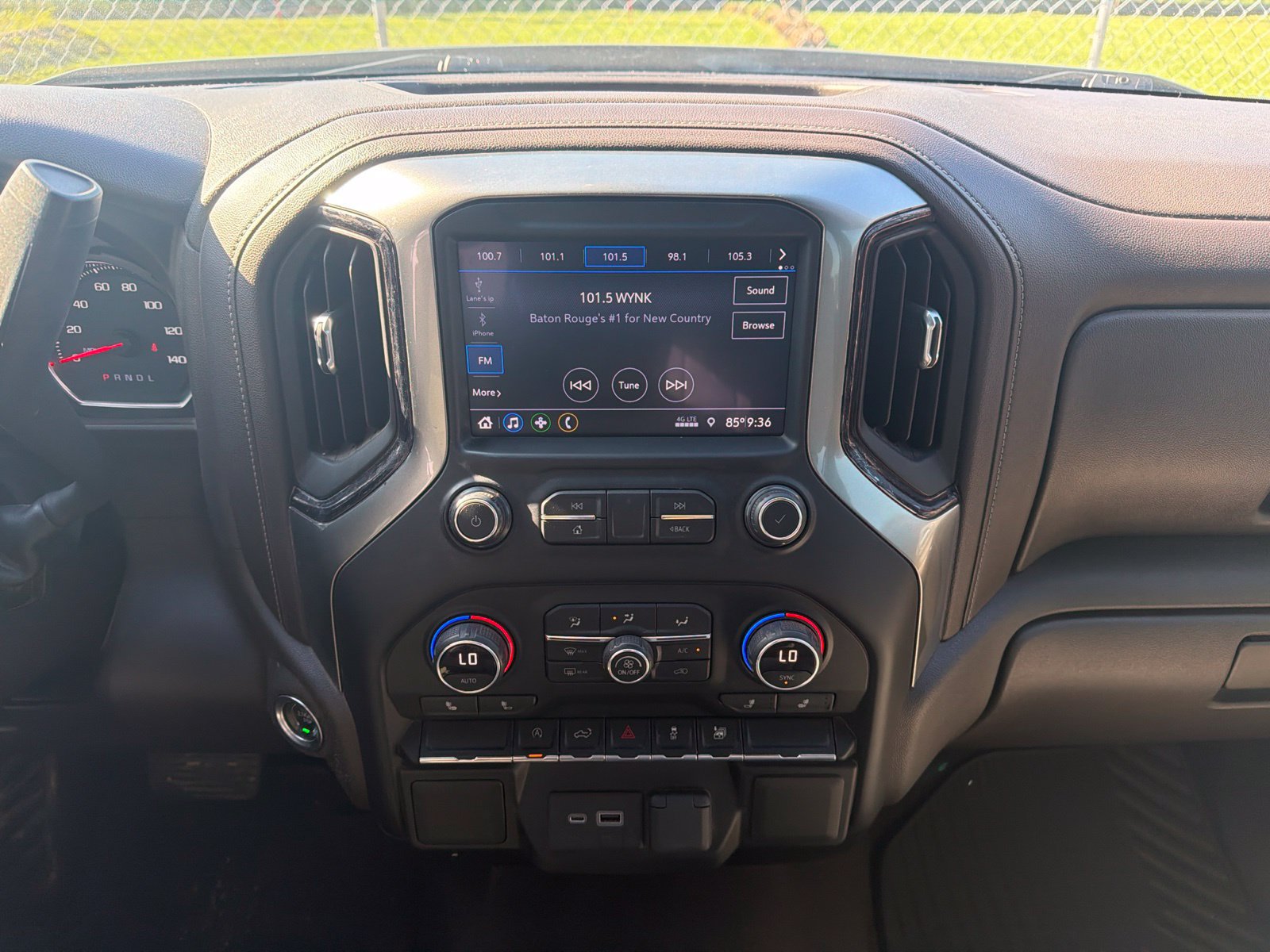 Used 2020 Chevrolet Silverado 1500 LT w/ Texas Edition RWD image 10