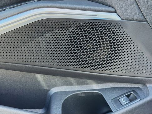 New 2026 BMW 330i Sedan w/ M Sport Package image 24