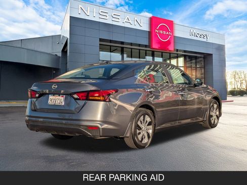 Used 2025 Nissan Altima 2.5 S image 8