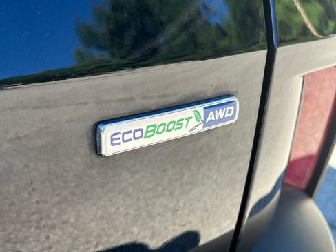 Used 2020 Ford Escape Titanium AWD/4WD image 13