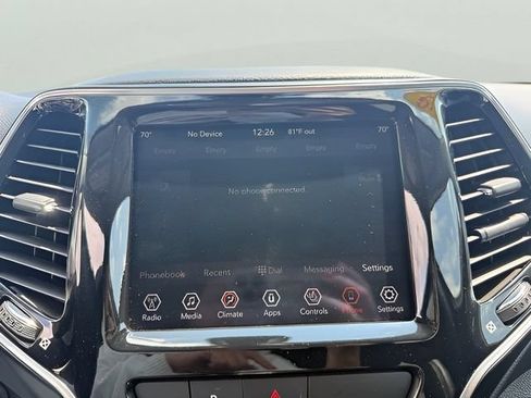 Used 2019 Jeep Cherokee Limited AWD/4WD image 26