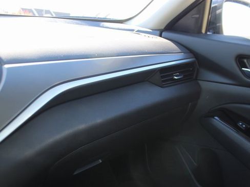 Used 2025 Nissan Altima 2.5 SR image 23