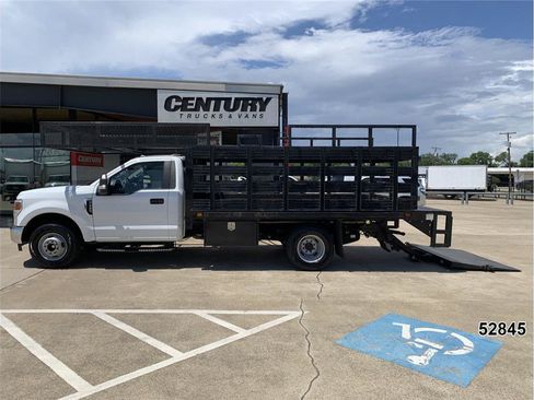 Used 2022 Ford F350 XL w/ Power Equipment Group RWD image 5