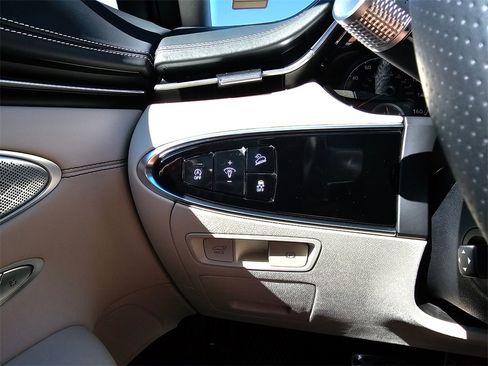 Used 2025 Genesis GV70 3.5T Sport w/ Sport Advanced Package image 34