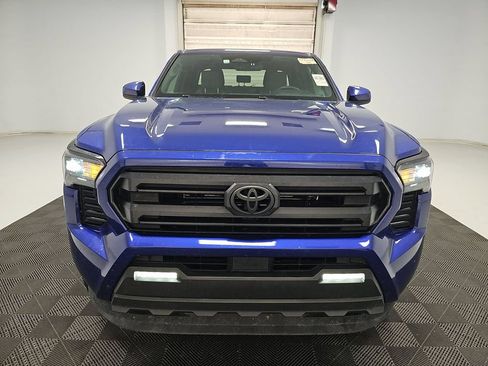 Used 2025 Toyota Tacoma SR5 AWD/4WD image 5