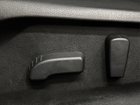 Used 2019 Subaru Forester Premium image 39