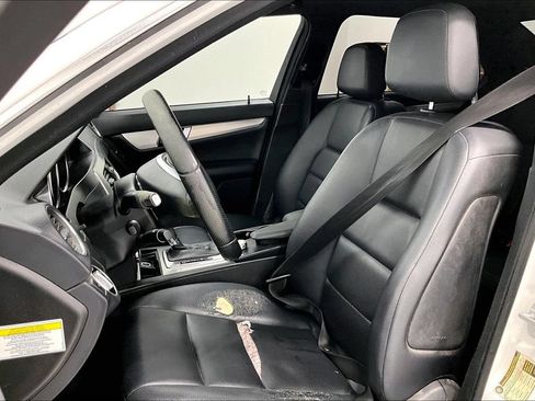 Used 2013 Mercedes-Benz C 300 4MATIC Sedan image 23