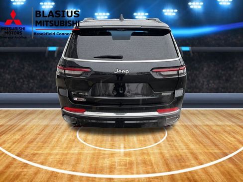 Used 2023 Jeep Grand Cherokee L Overland w/ Luxury Tech Group IV image 10