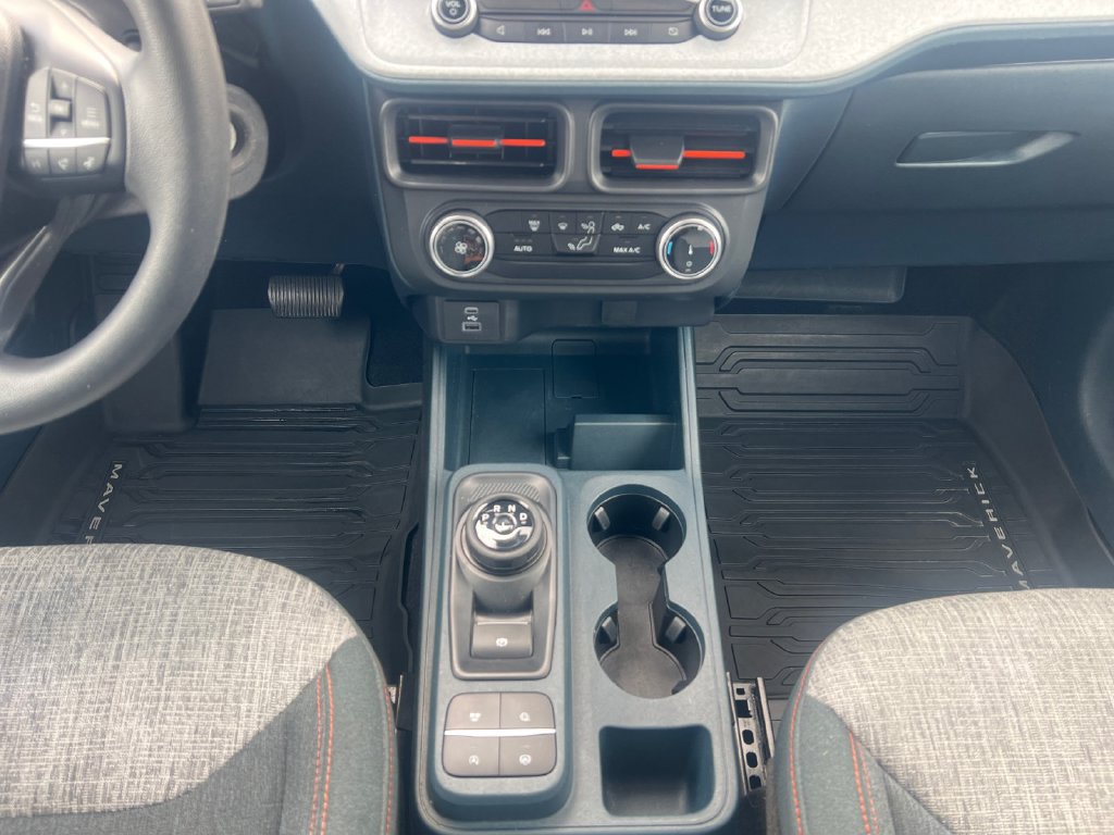 Used 2023 Ford Maverick XLT FWD image 3