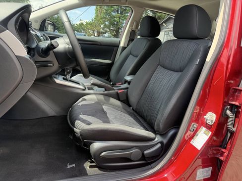 Used 2019 Nissan Sentra SV w/ Special Edition Package FWD image 9