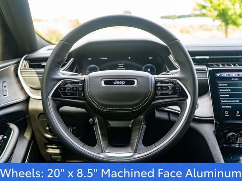 Used 2023 Jeep Grand Cherokee L Overland image 16