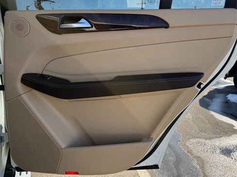 Used 2019 Mercedes-Benz GLS 450 GLS 450 4MATIC SUV w/ Premium 1 Package image 23