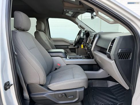 Used 2019 Ford F150 XLT w/ Equipment Group 302A Luxury AWD/4WD image 13