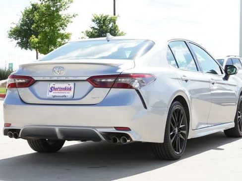 Used 2024 Toyota Camry XSE FWD image 9