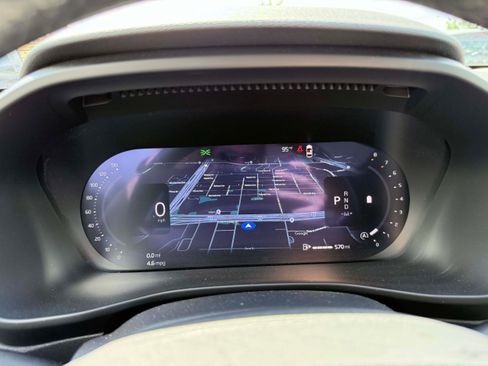 Certified 2026 Volvo XC40 B5 Plus AWD/4WD image 16