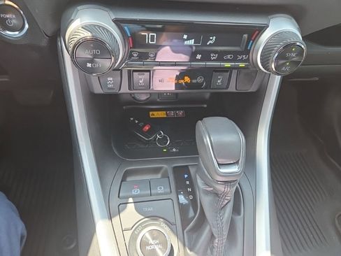 Used 2023 Toyota RAV4 XSE AWD/4WD image 19