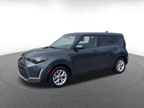 Used 2025 Kia Soul LX w/ LX Technology Package image 7
