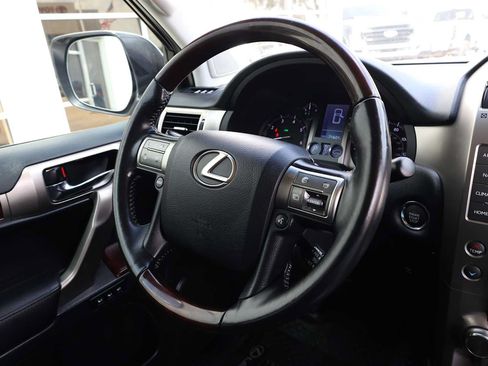 Used 2018 Lexus GX 460 Premium w/ Premium Package AWD/4WD image 14