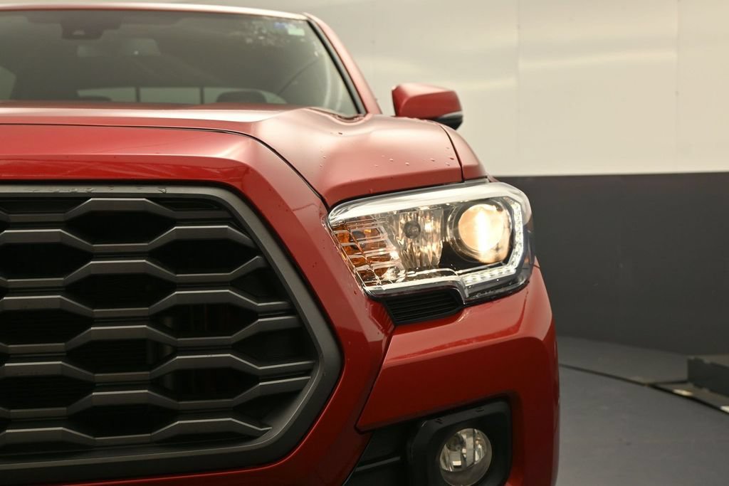 Used 2022 Toyota Tacoma TRD Off-Road w/ Technology Package RWD image 14