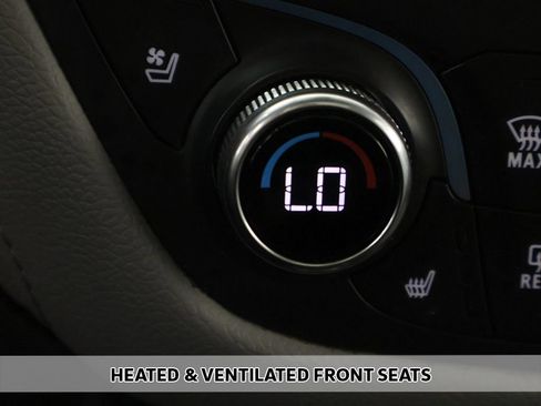 Used 2020 Chevrolet Equinox Premier FWD image 9