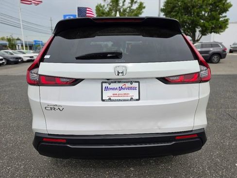 Used 2025 Honda CR-V EX image 4
