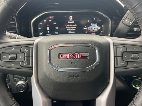 Used 2025 GMC Sierra 1500 SLE image 31