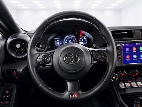 Used 2022 Toyota GR86 Premium RWD image 24